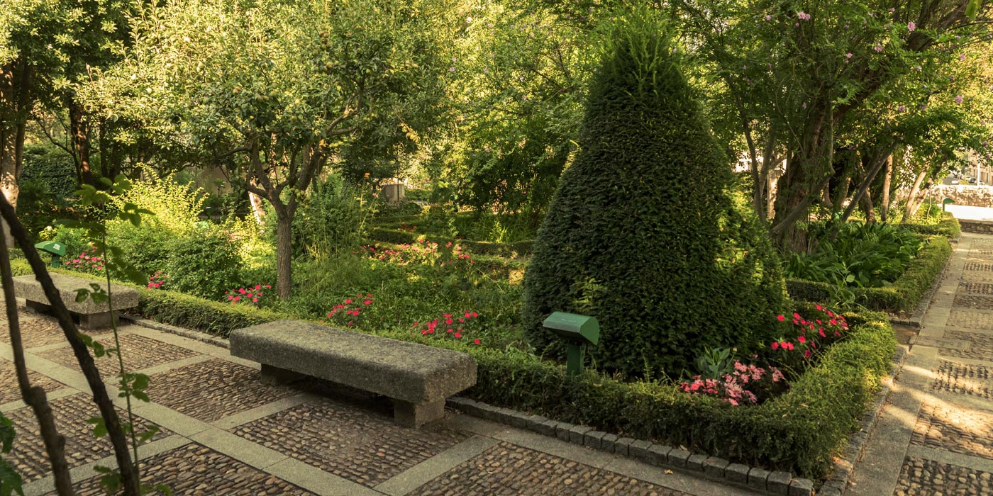 Parque de los Jesuitas, cerca de la residencia de mayores CleceVitam San Antonio, ubicada en la ciudad de Salamanca
